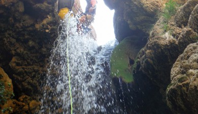 Descenso del barranco Amanaderos en Teruel